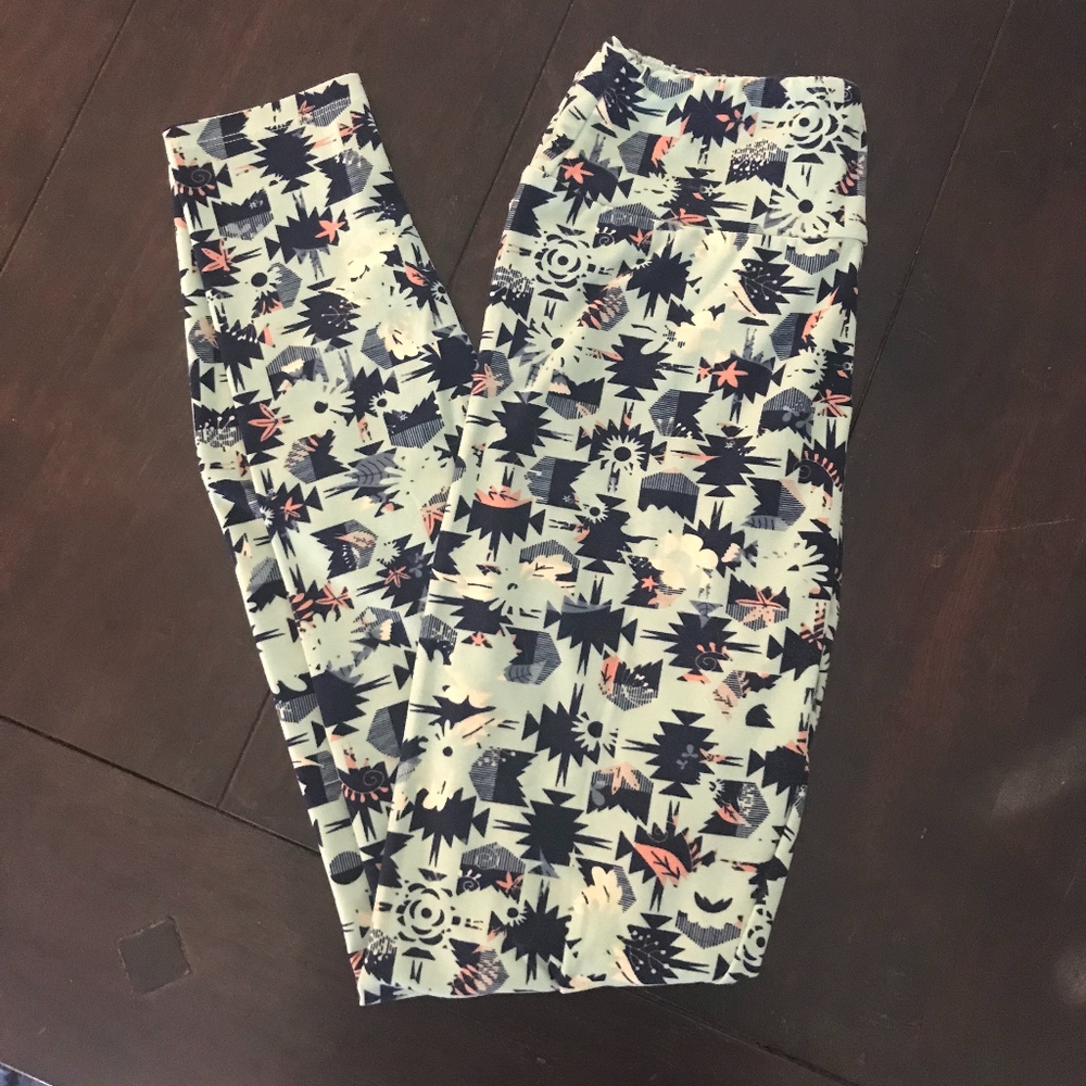 LuLaRoe Leggings (OS)